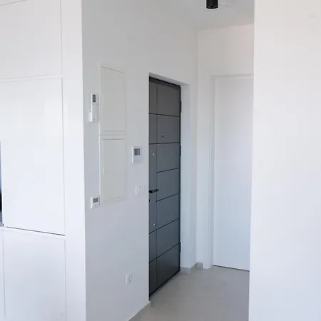 Apartmant Antea شقة ماكارسكا
